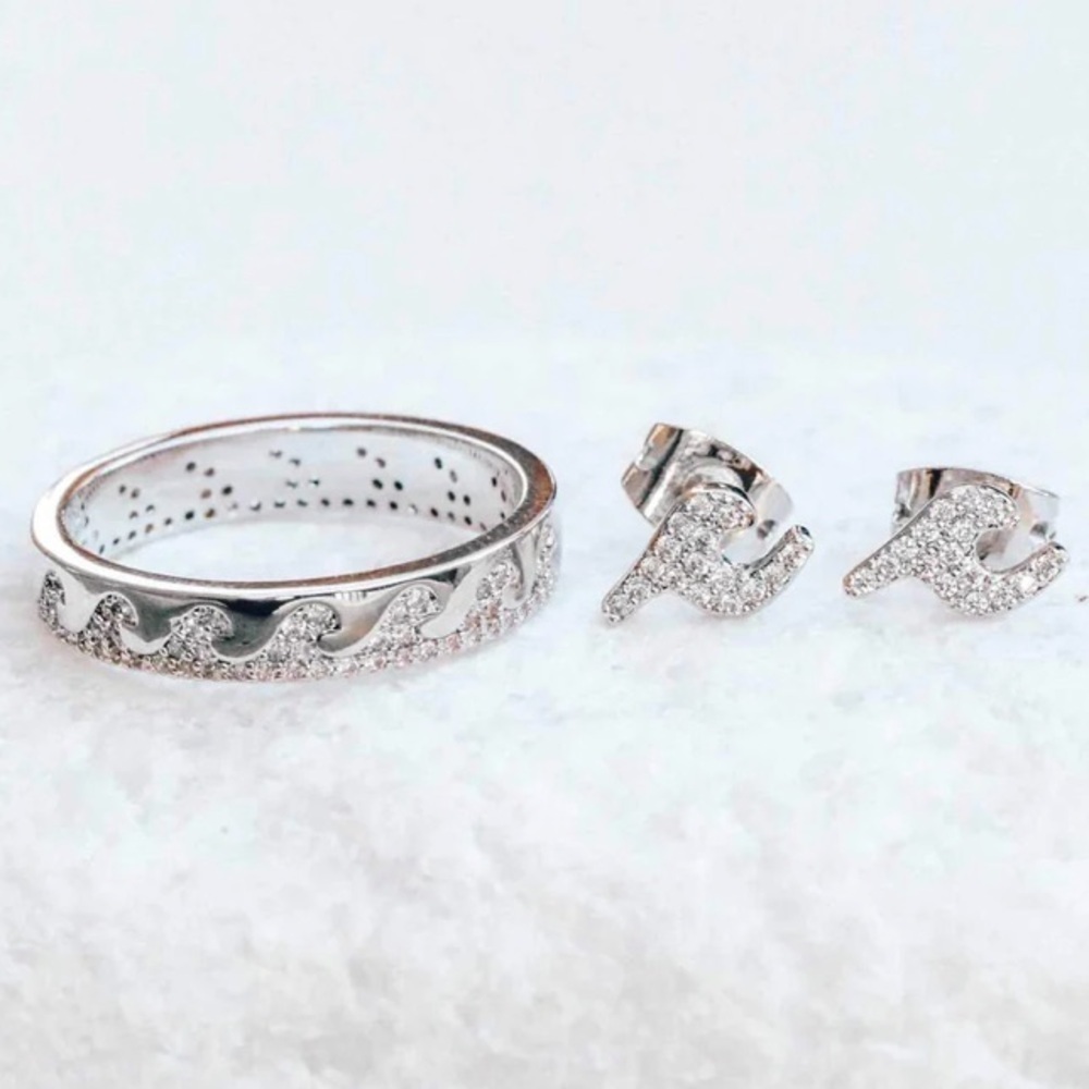 NEW Pura Vida crystal wave earring and ring set 6 - Picture 4 of 6